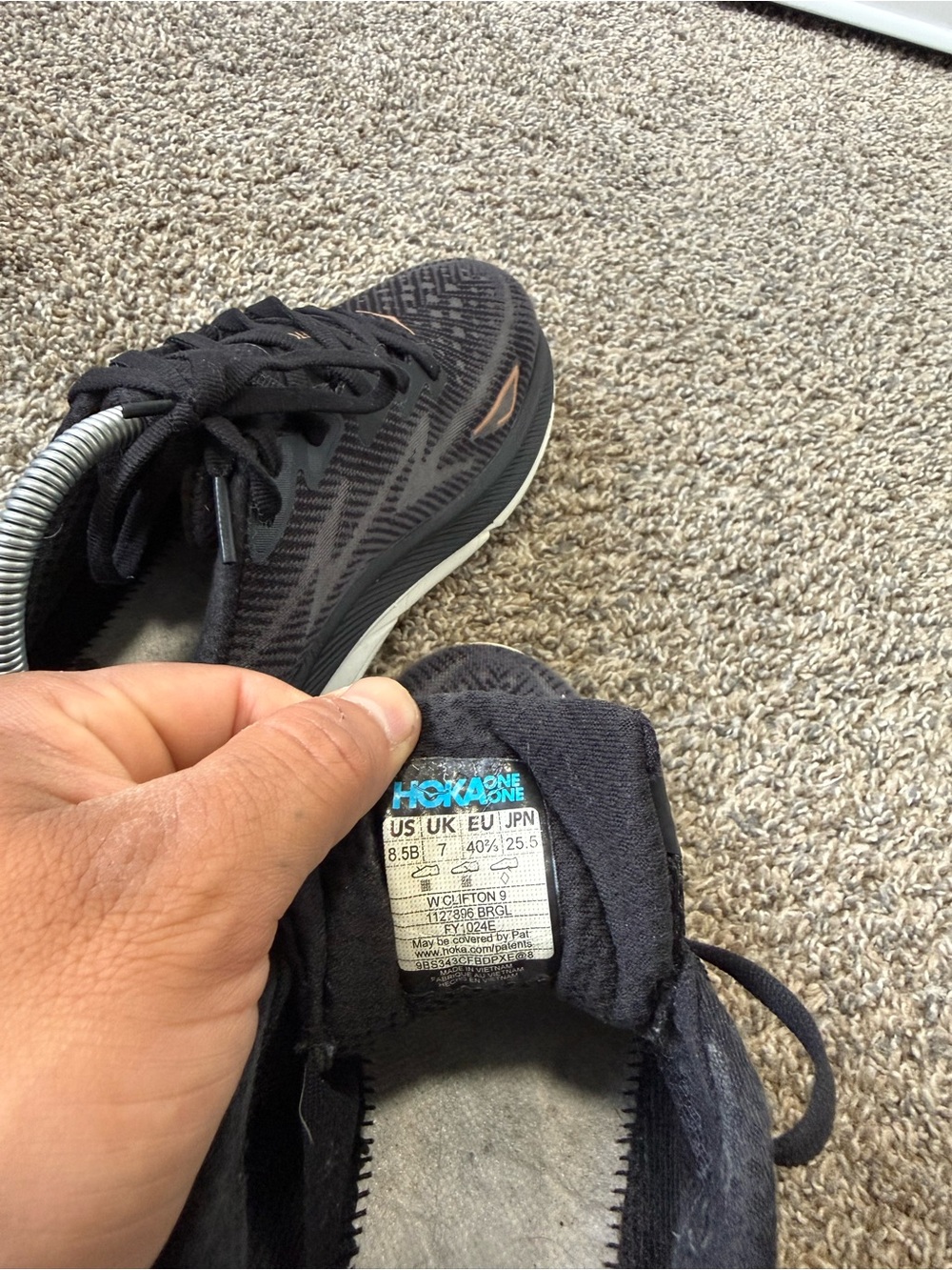 Hoka one one clifton 9 Black with Rose Gold Logo Running Sneakers - Picture 6 of 6